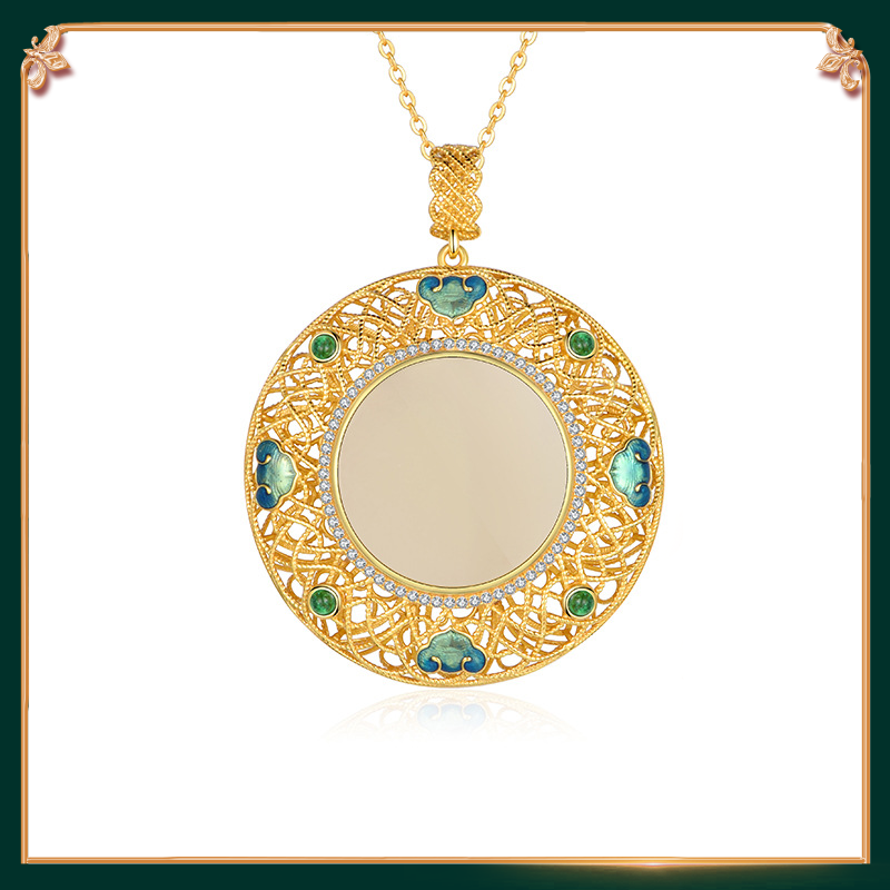 Ruyi Pendant (circular)