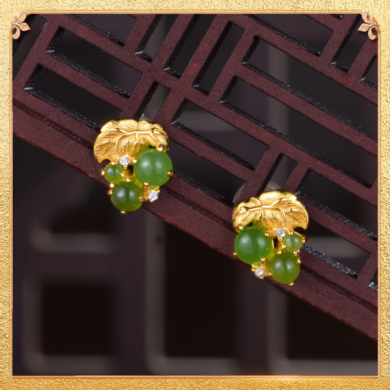 Grapes Ear studs