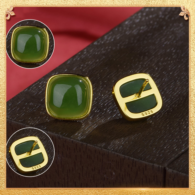 Cube Sugar  Ear Studs