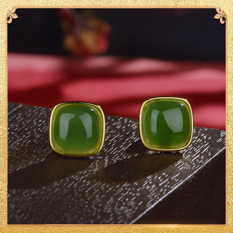 Cube Sugar  Ear Studs